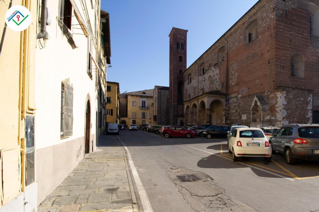 Antica Piazza Apartment By Tuscanywego Lucca Exterior foto